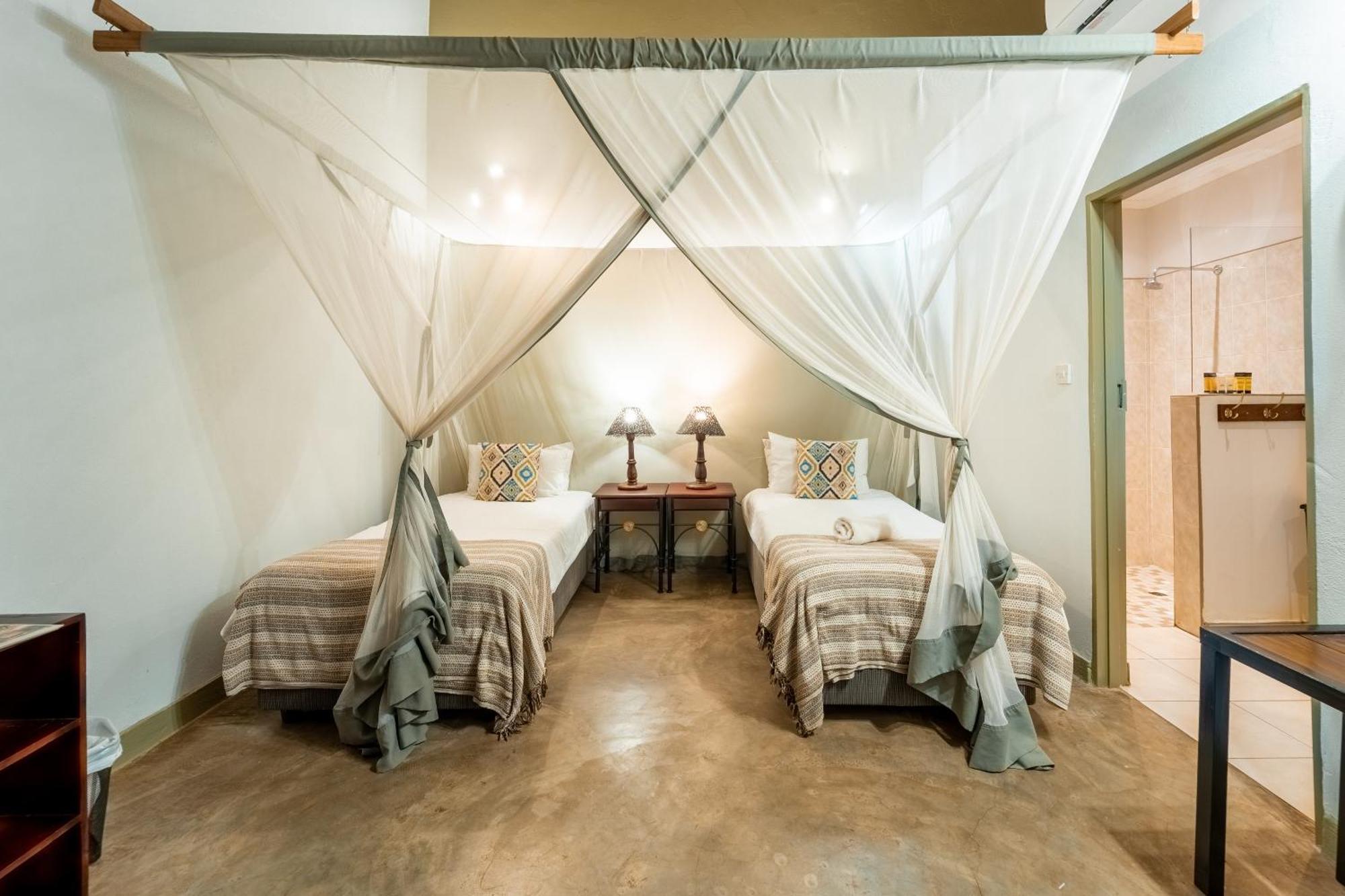 Nguni Lodge 维多利亚瀑布 外观 照片